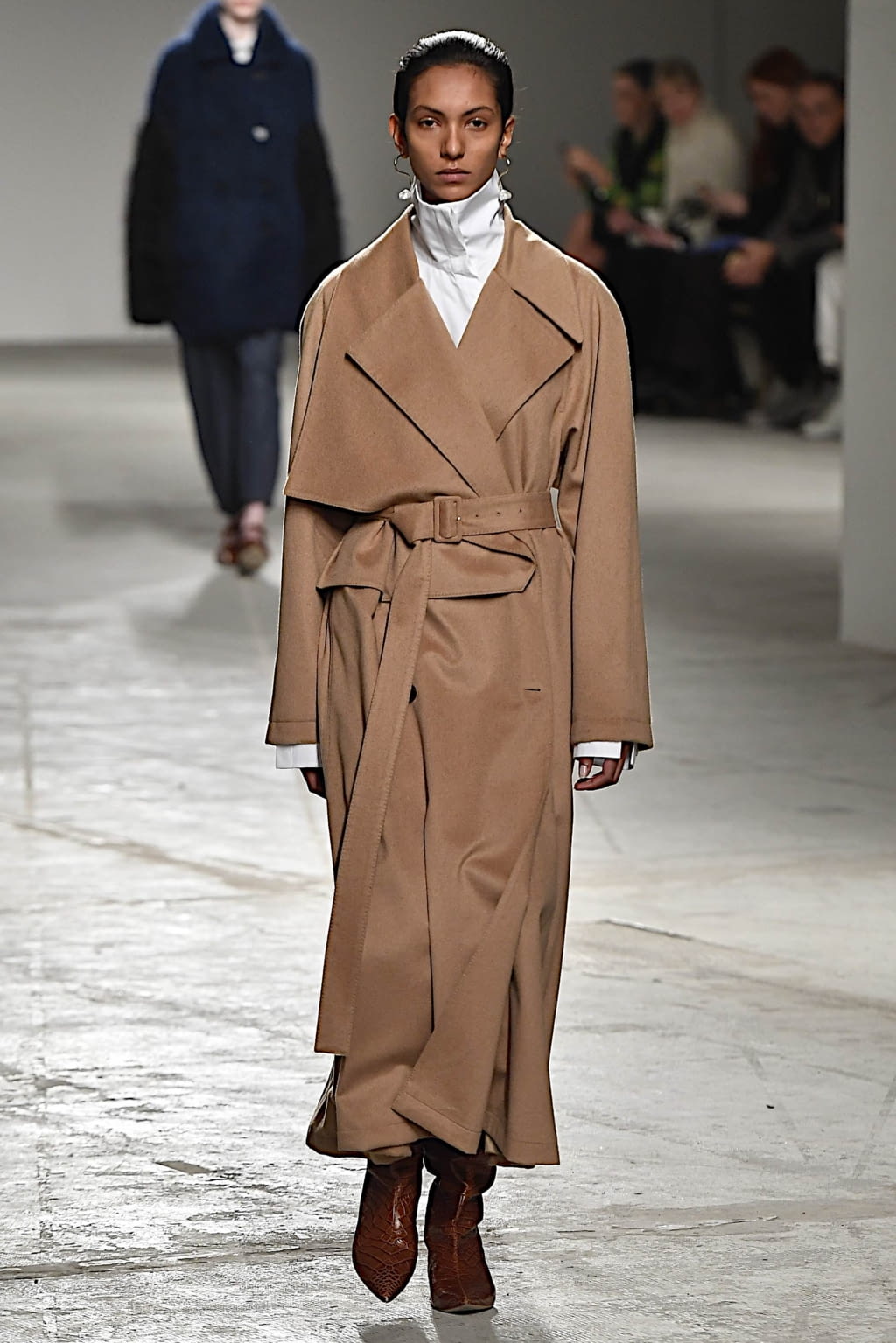 Fashion Week Milan Fall/Winter 2020 look 8 from the Agnona collection 女装