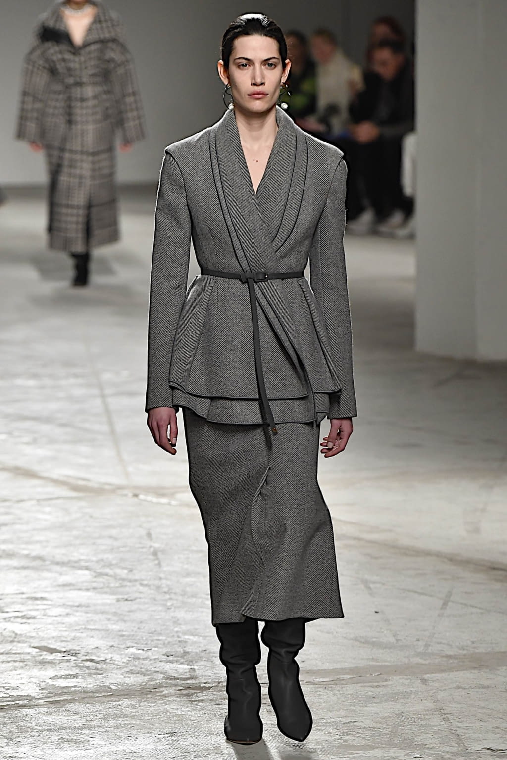Fashion Week Milan Fall/Winter 2020 look 32 from the Agnona collection 女装
