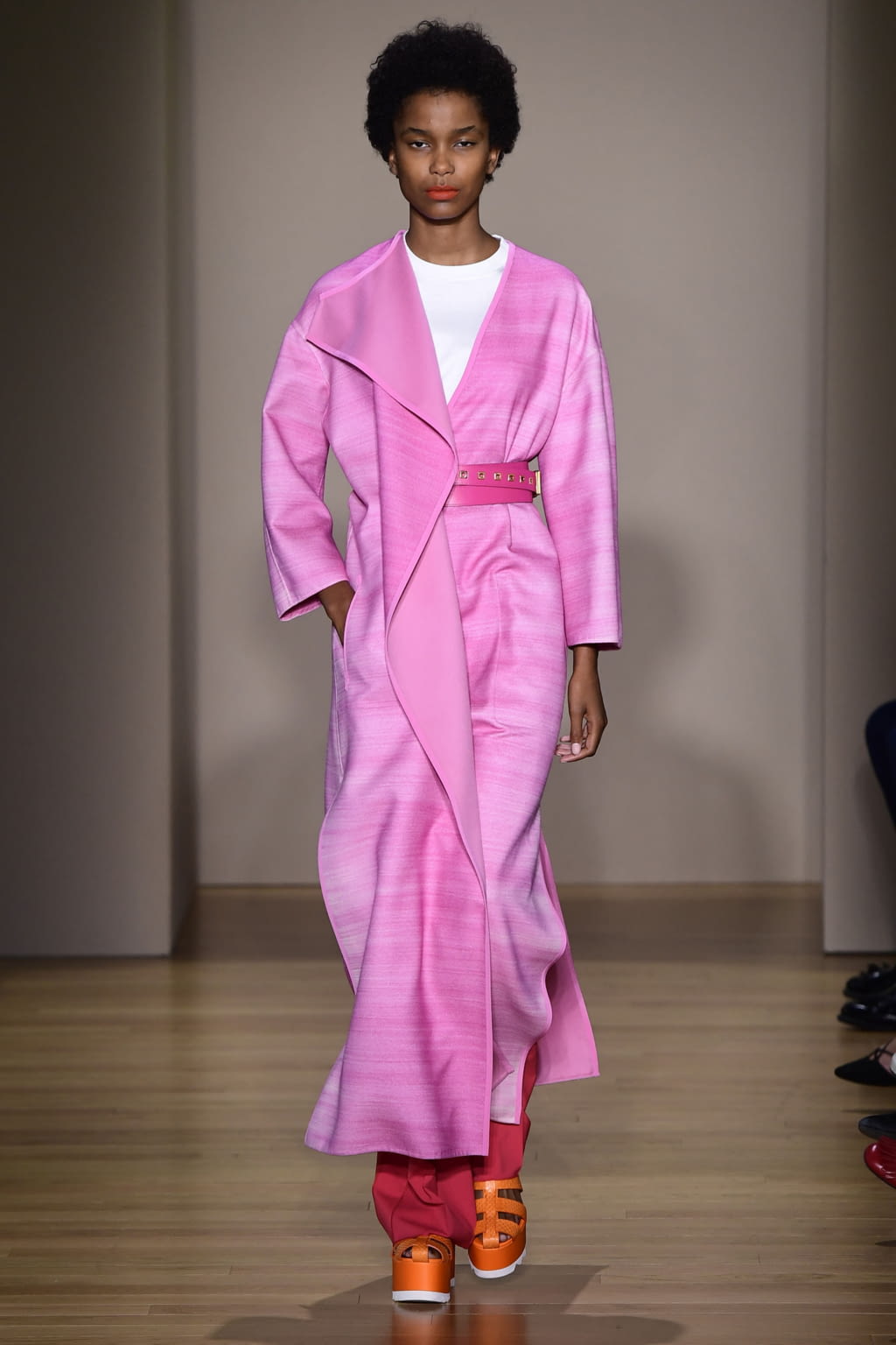 Fashion Week Milan Spring/Summer 2018 look 5 from the Agnona collection womenswear