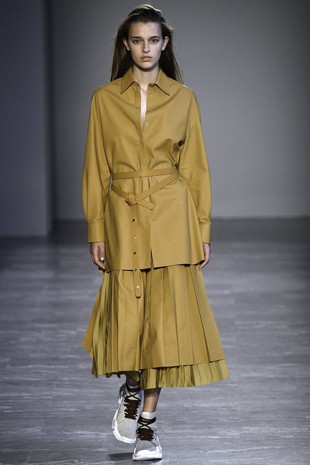 Fashion Week Milan Spring/Summer 2019 look 14 from the Agnona collection womenswear