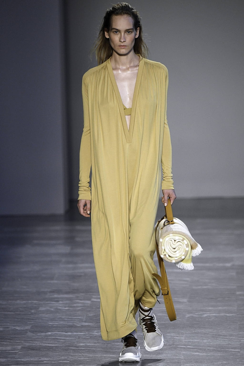 Fashion Week Milan Spring/Summer 2019 look 32 from the Agnona collection 女装