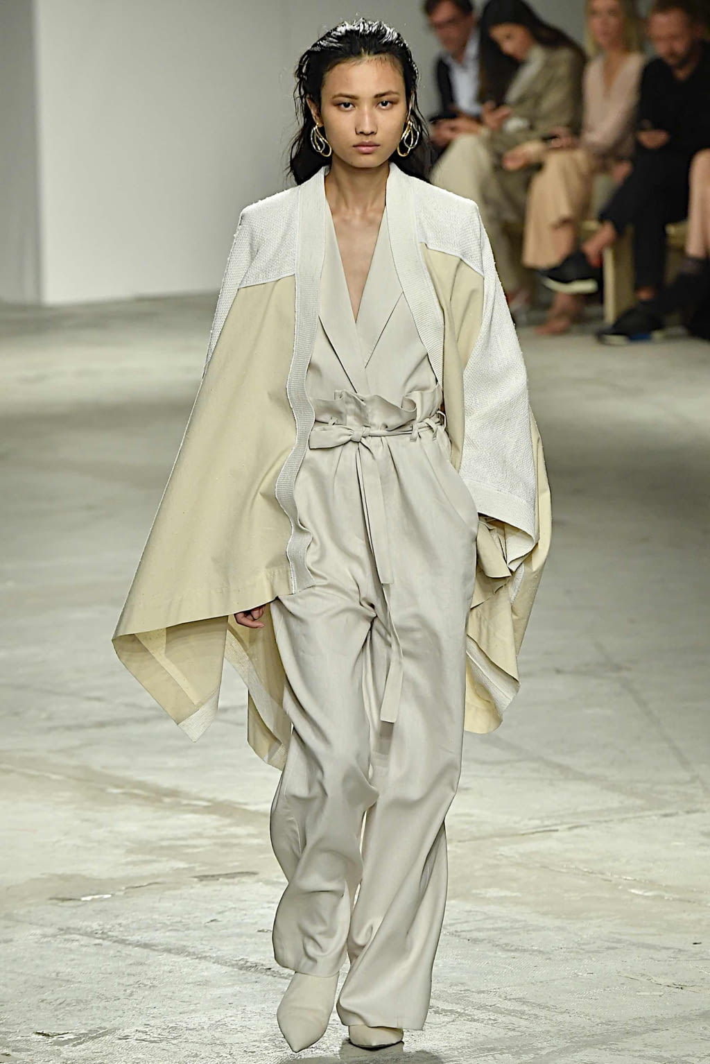 Fashion Week Milan Spring/Summer 2020 look 2 from the Agnona collection 女装