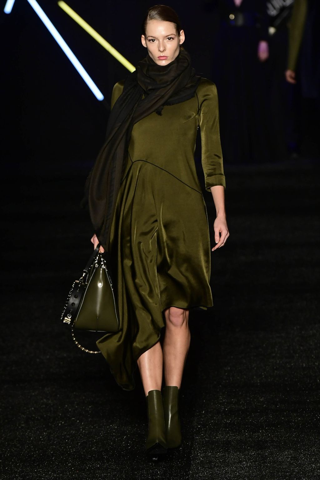 Fashion Week Milan Fall/Winter 2017 look 7 de la collection Aigner womenswear