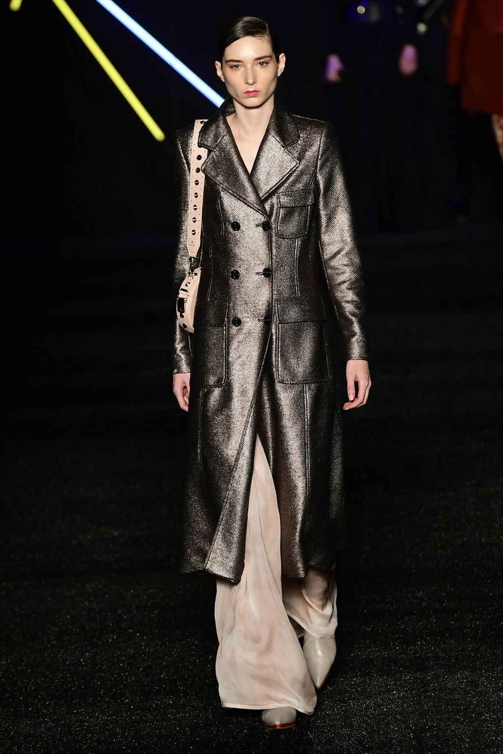 Fashion Week Milan Fall/Winter 2017 look 13 from the Aigner collection womenswear