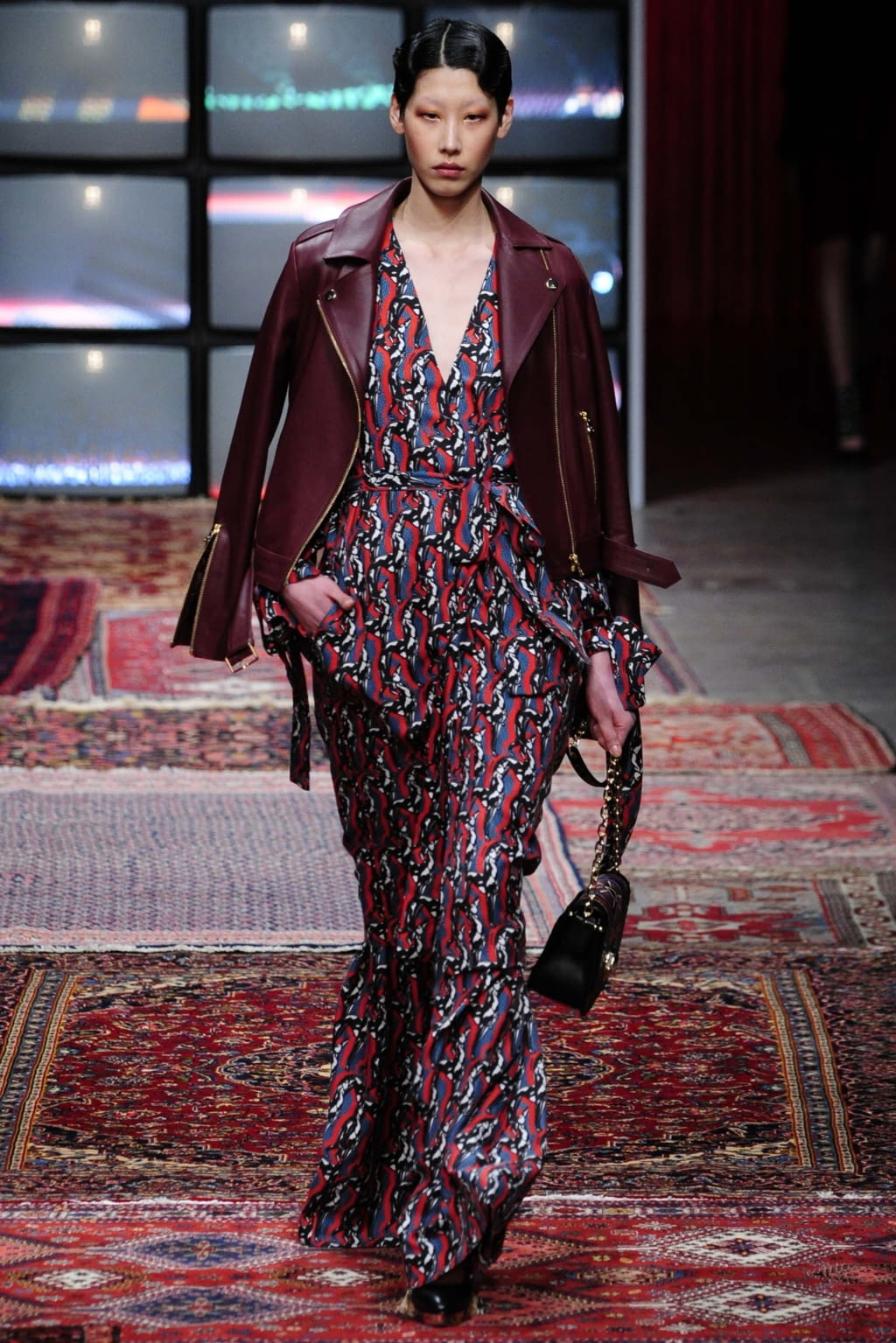 Fashion Week Milan Fall/Winter 2018 look 13 from the Aigner collection womenswear