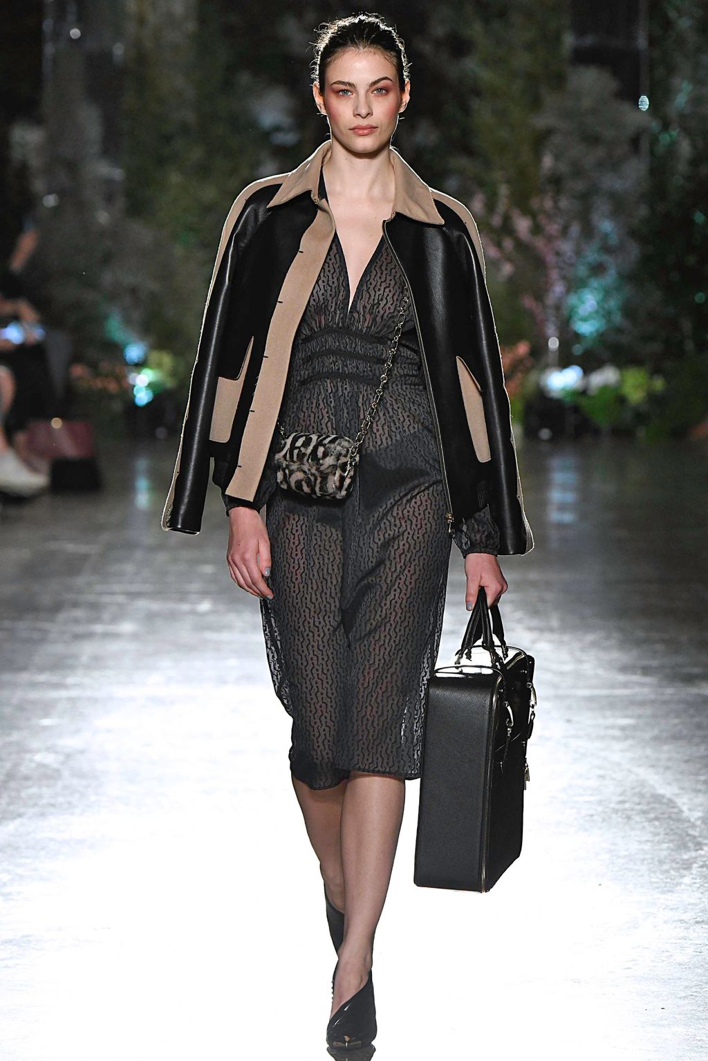 Fashion Week Milan Fall/Winter 2019 look 1 from the Aigner collection womenswear