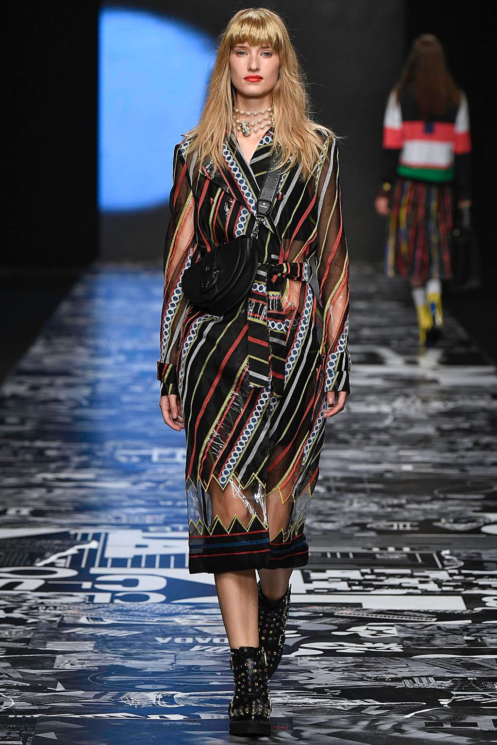 Fashion Week Milan Spring/Summer 2019 look 14 from the Aigner collection 女装