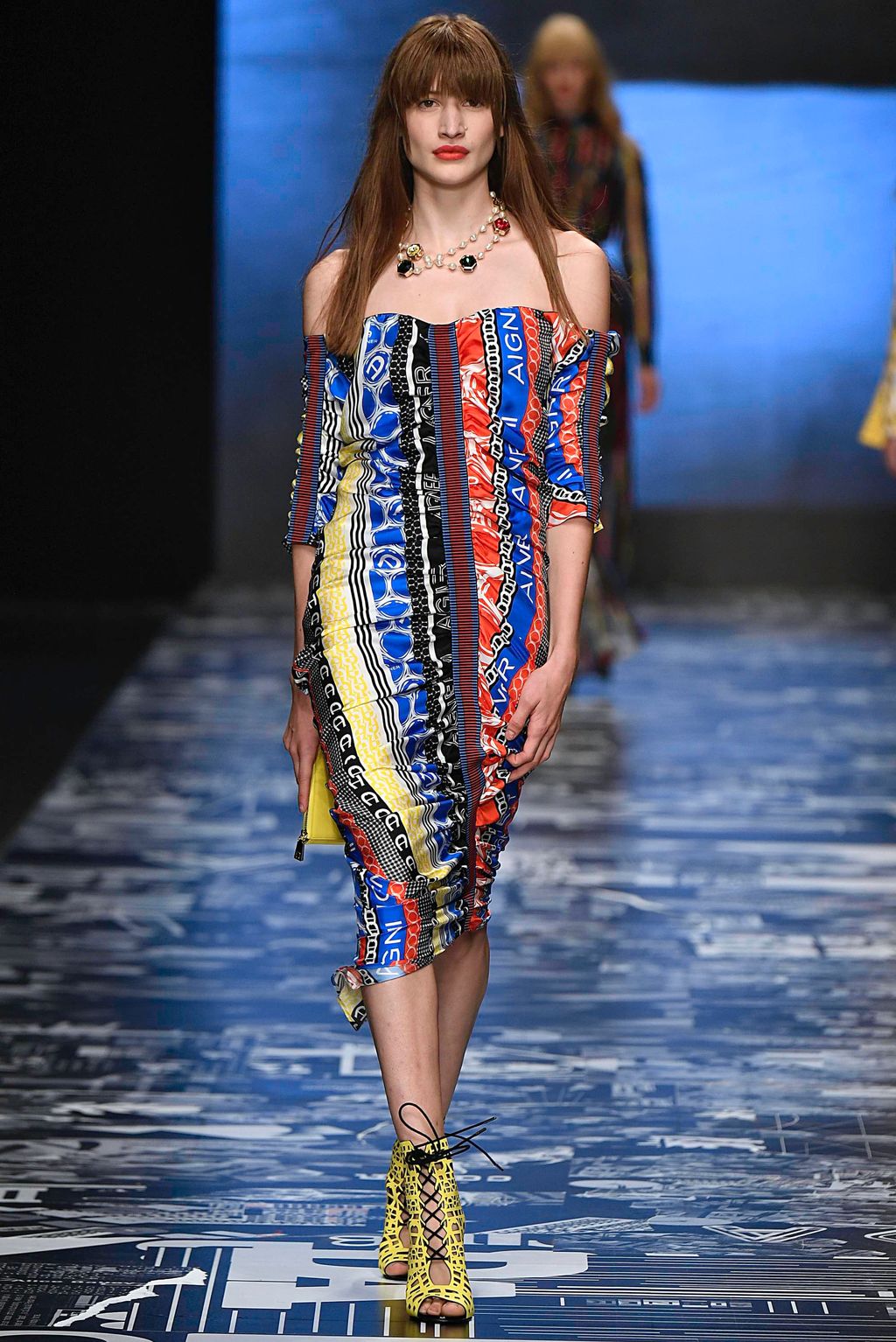 Fashion Week Milan Spring/Summer 2019 look 37 from the Aigner collection 女装