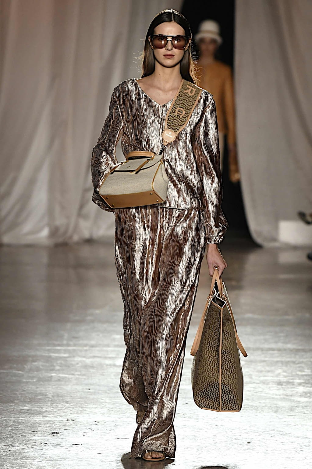 Fashion Week Milan Spring/Summer 2020 look 2 de la collection Aigner womenswear