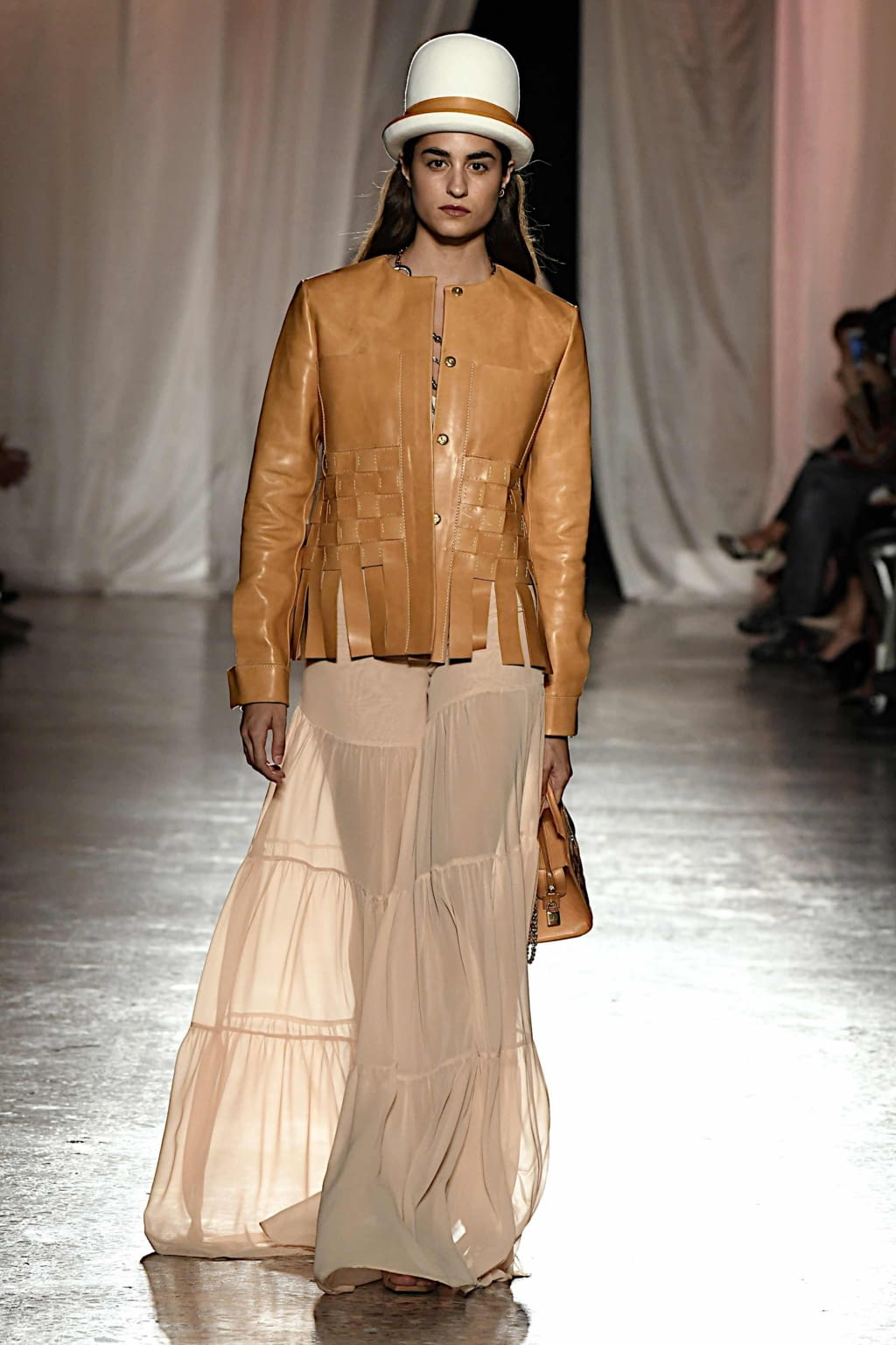 Fashion Week Milan Spring/Summer 2020 look 3 de la collection Aigner womenswear
