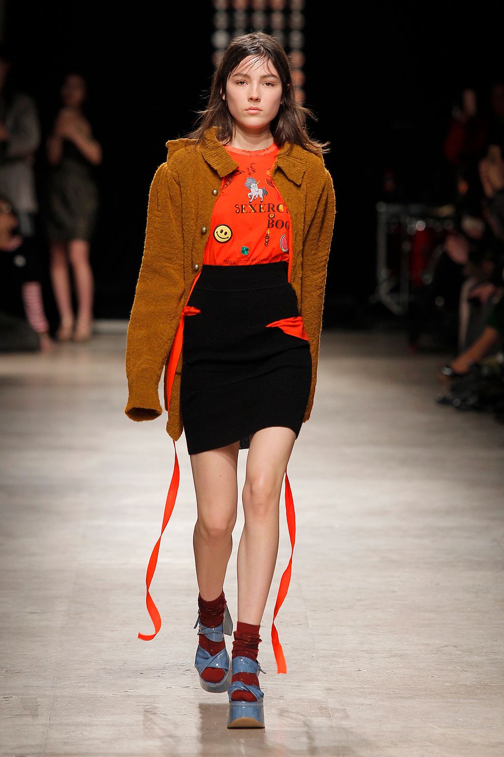 Fashion Week Paris Fall/Winter 2016 look 32 from the Andreas Kronthaler for Vivienne Westwood collection womenswear