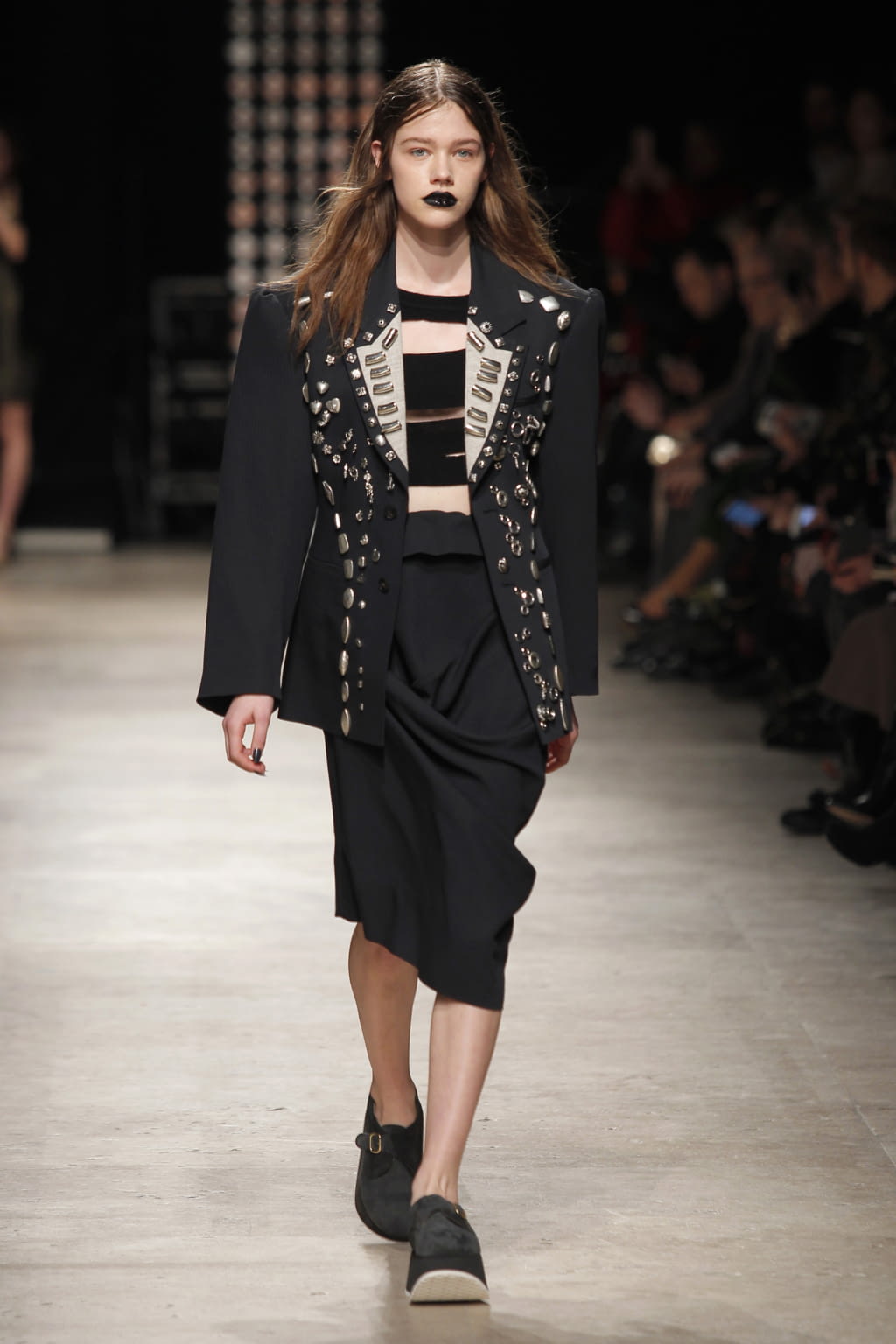 Fashion Week Paris Fall/Winter 2016 look 38 from the Andreas Kronthaler for Vivienne Westwood collection womenswear