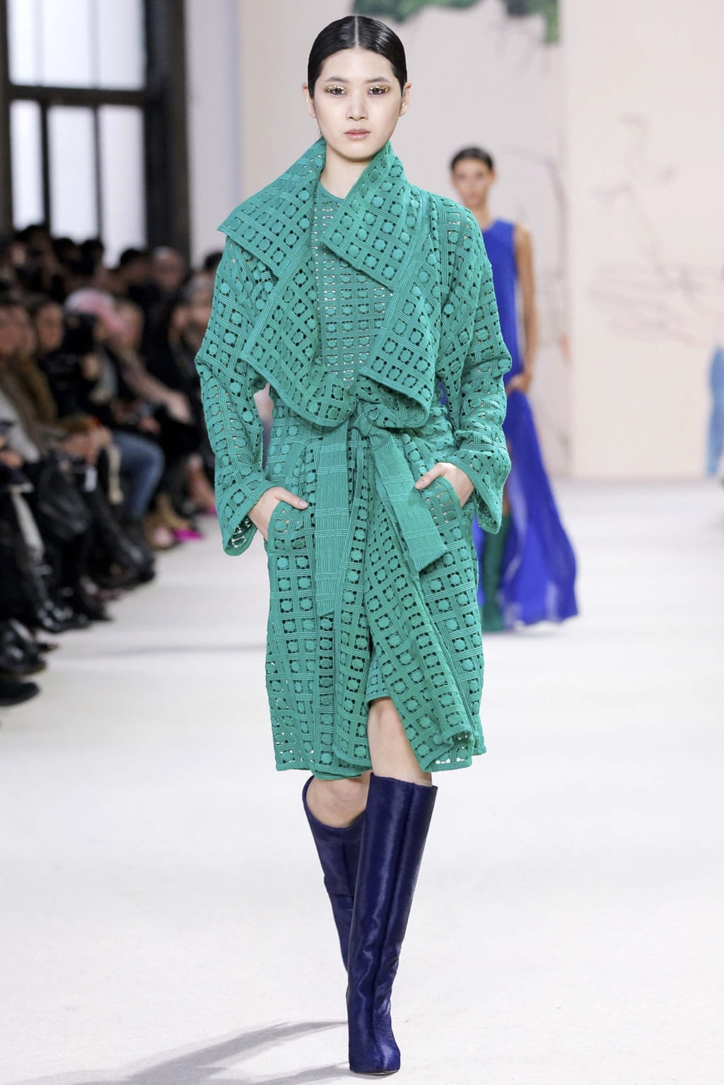 Fashion Week Paris Fall/Winter 2018 look 51 from the Akris collection 女装