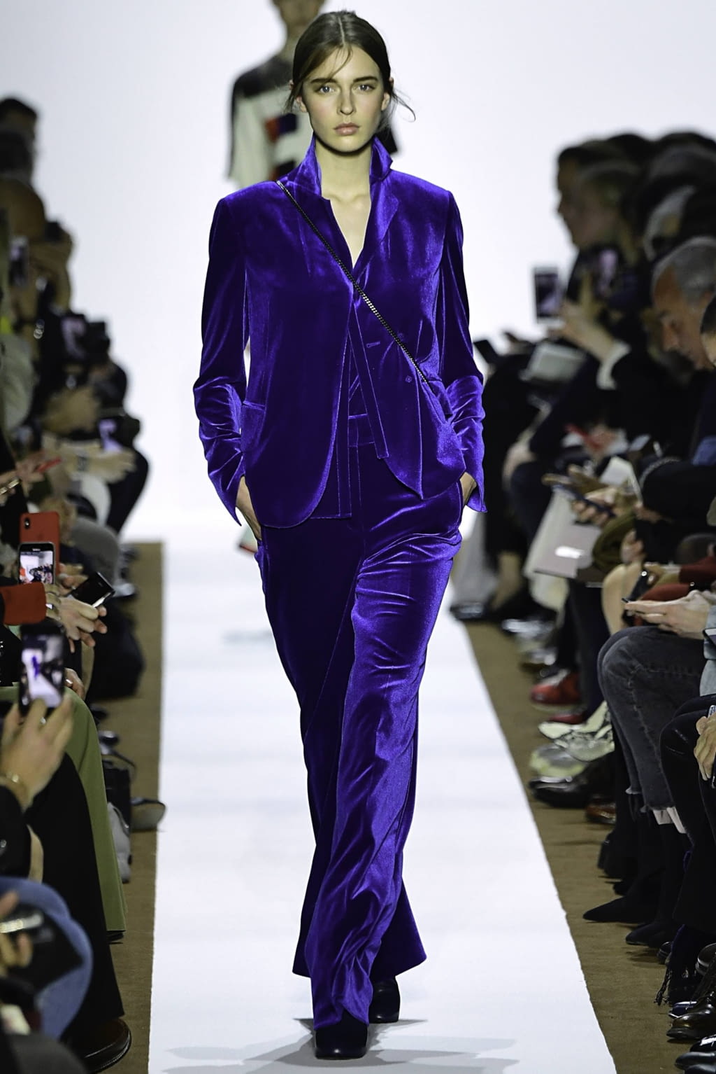 Fashion Week Paris Fall/Winter 2019 look 3 from the Akris collection womenswear