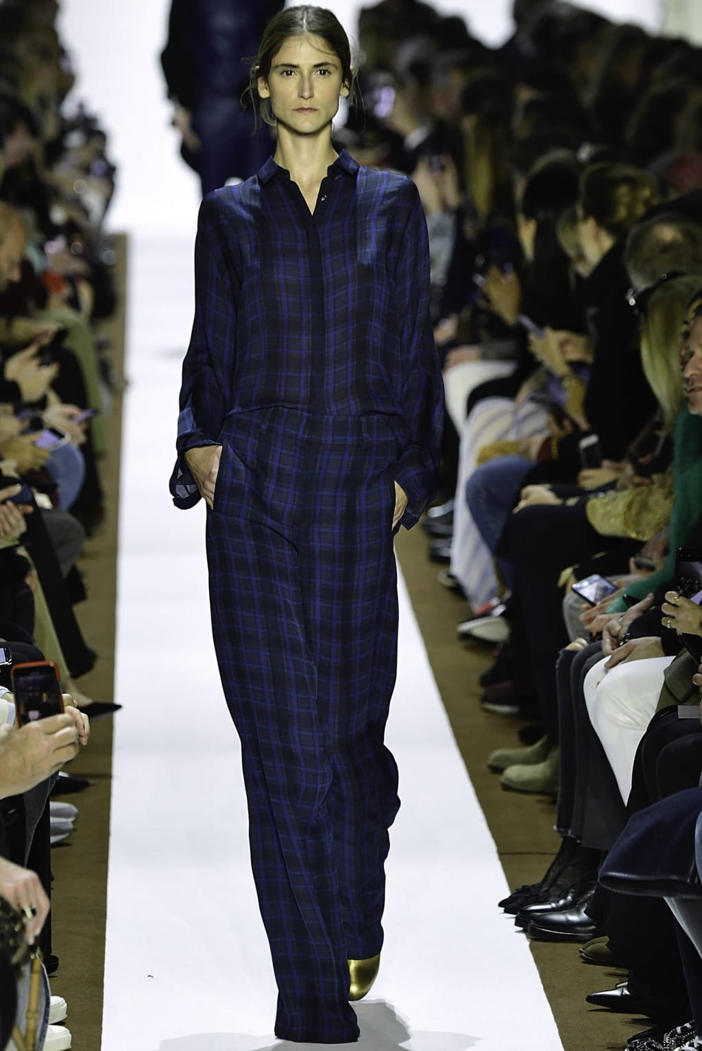 Fashion Week Paris Fall/Winter 2019 look 13 from the Akris collection womenswear