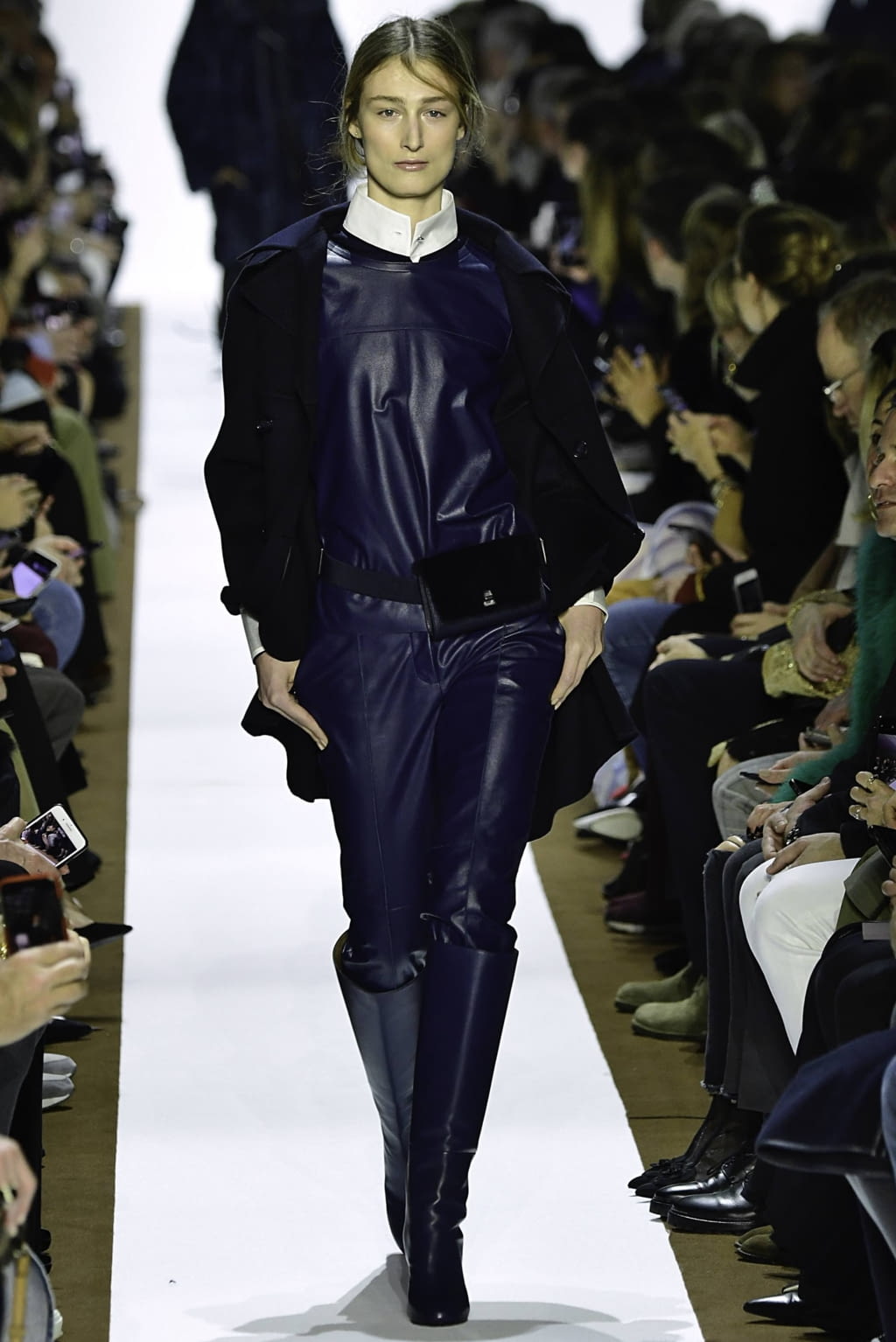 Fashion Week Paris Fall/Winter 2019 look 14 from the Akris collection womenswear