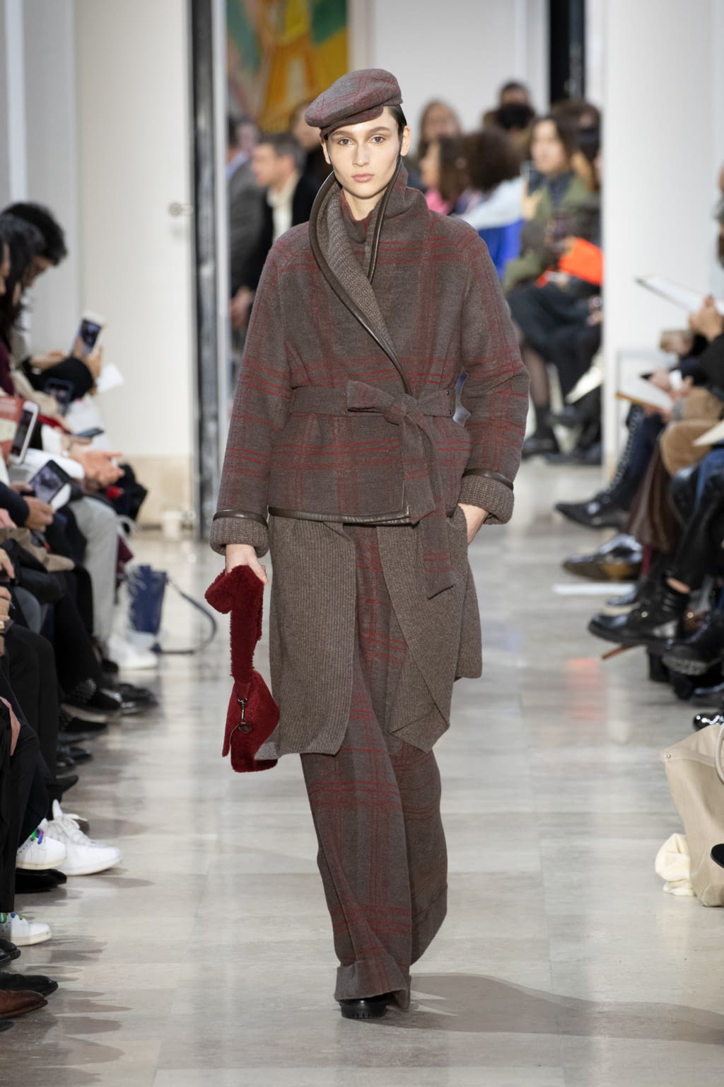 Fashion Week Paris Fall/Winter 2020 look 17 from the Akris collection womenswear