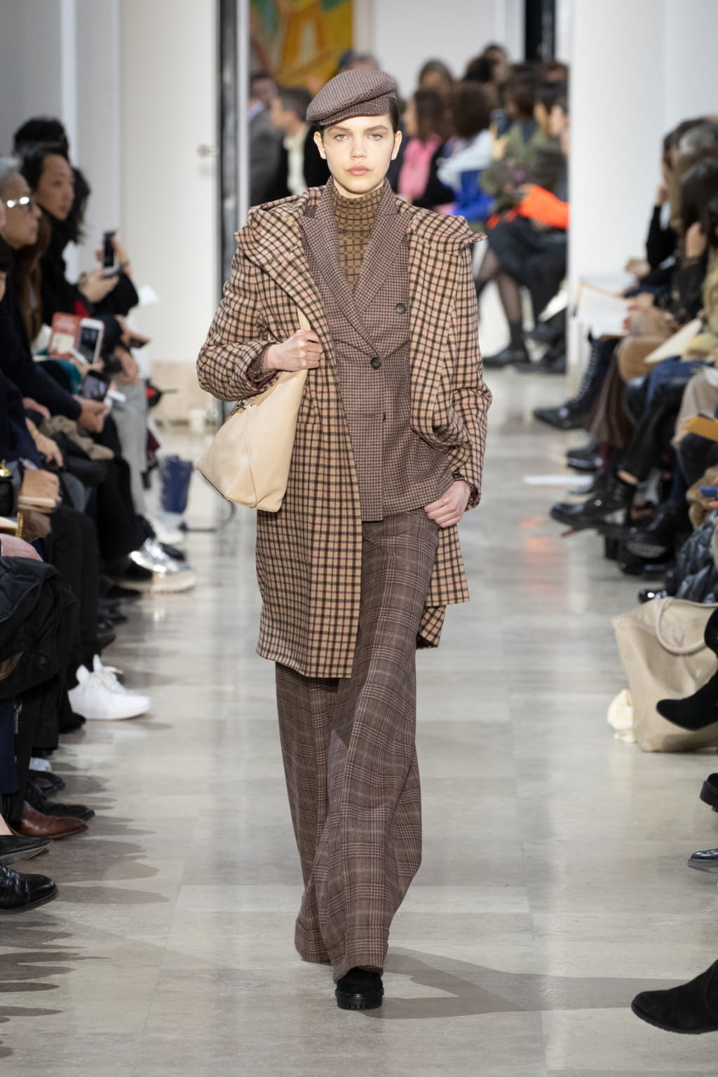 Fashion Week Paris Fall/Winter 2020 look 21 from the Akris collection womenswear