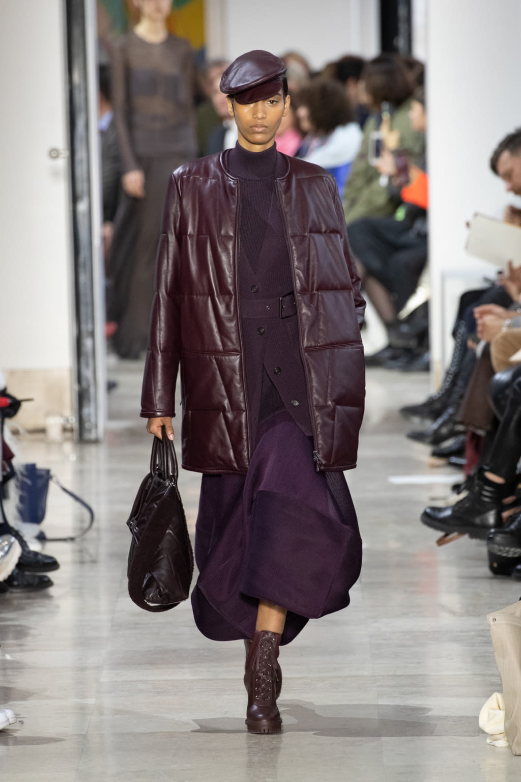 Fashion Week Paris Fall/Winter 2020 look 36 from the Akris collection 女装