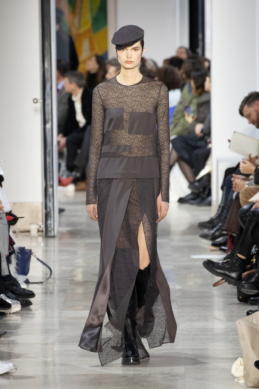 Fashion Week Paris Fall/Winter 2020 look 37 from the Akris collection 女装