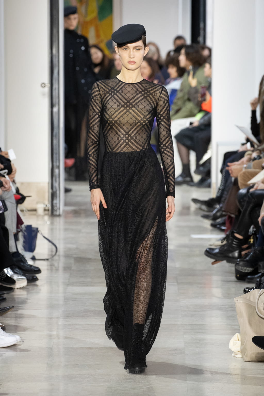 Fashion Week Paris Fall/Winter 2020 look 39 from the Akris collection 女装