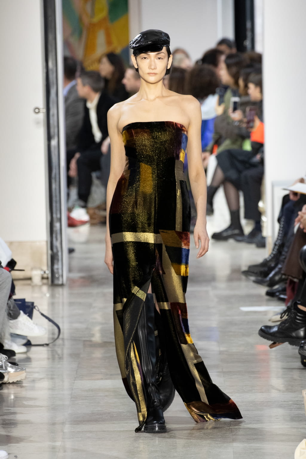 Fashion Week Paris Fall/Winter 2020 look 47 from the Akris collection 女装