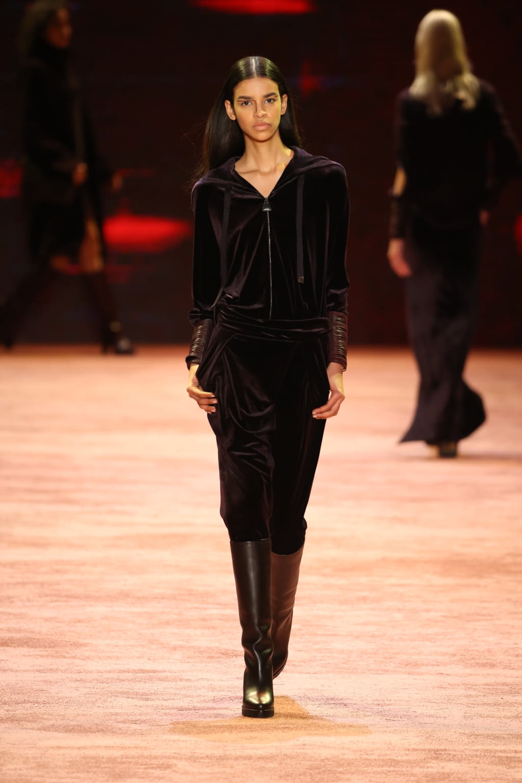 Fashion Week Paris Fall/Winter 2016 look 32 from the Akris collection womenswear