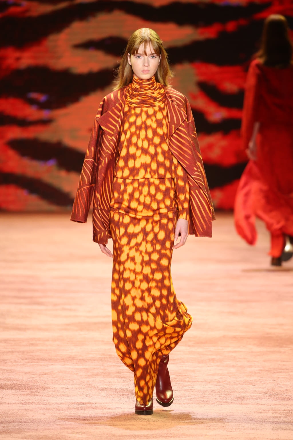 Fashion Week Paris Fall/Winter 2016 look 46 from the Akris collection 女装