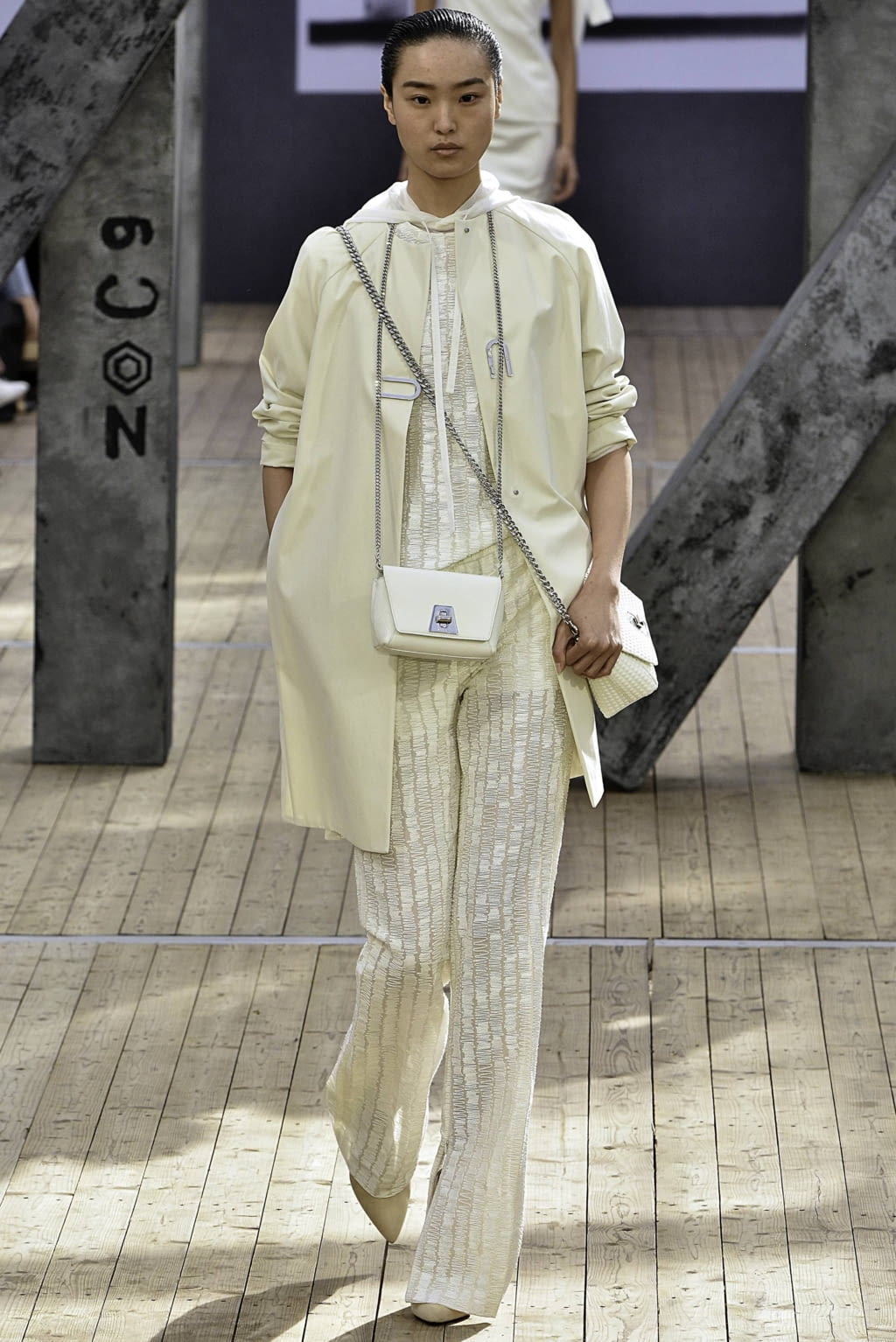 Fashion Week Paris Spring/Summer 2019 look 11 from the Akris collection womenswear