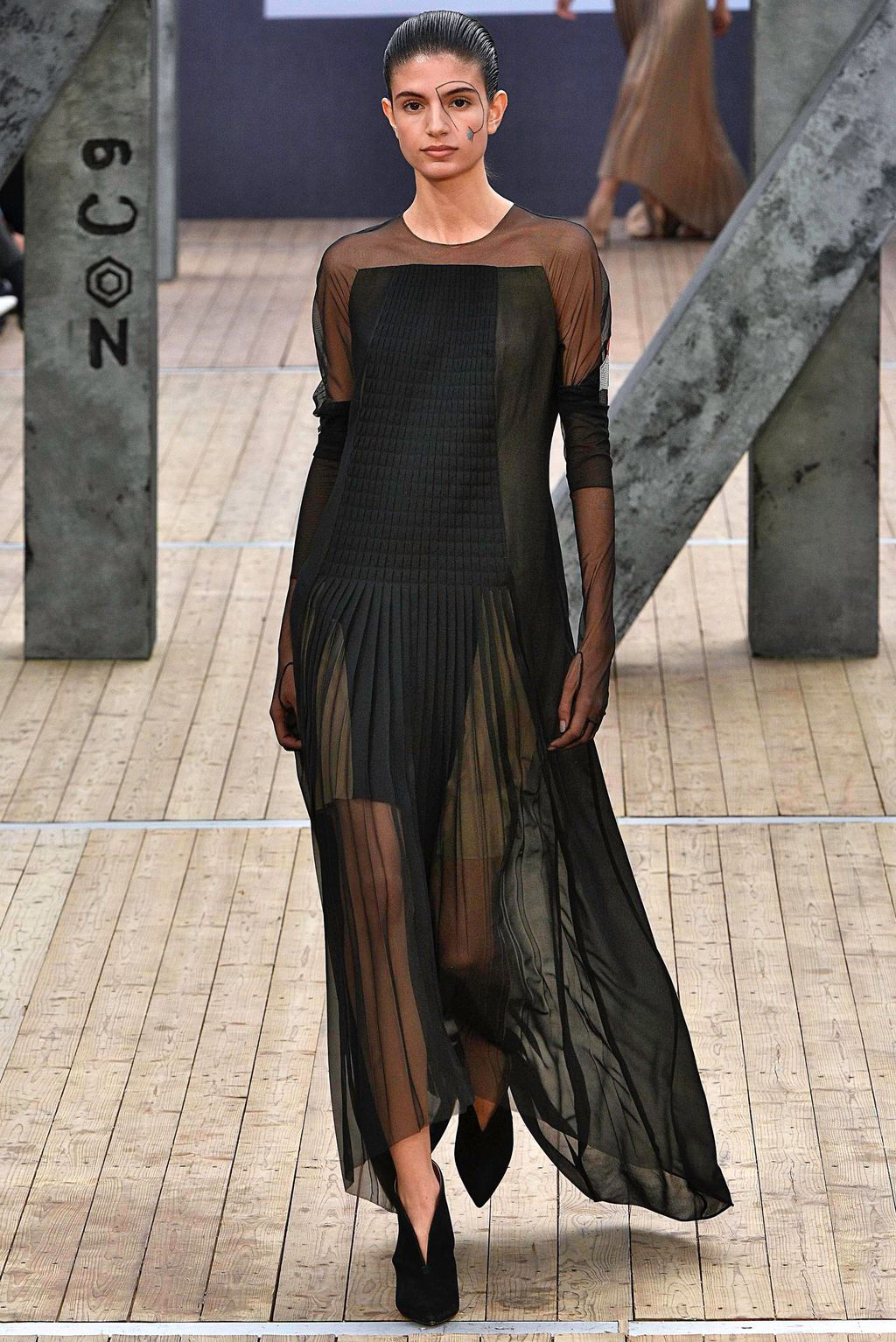 Fashion Week Paris Spring/Summer 2019 look 53 from the Akris collection womenswear