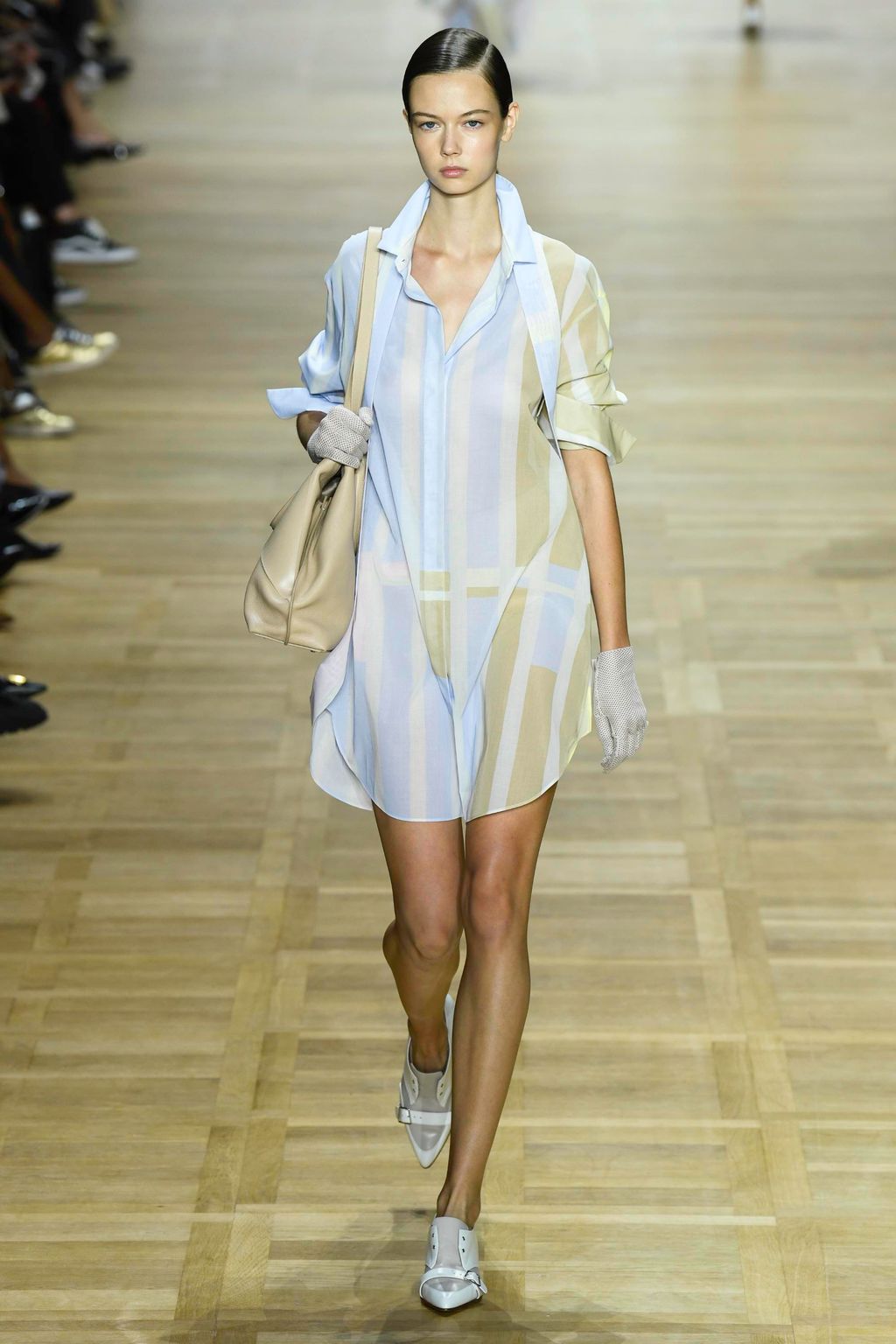 Fashion Week Paris Spring/Summer 2020 look 14 from the Akris collection womenswear