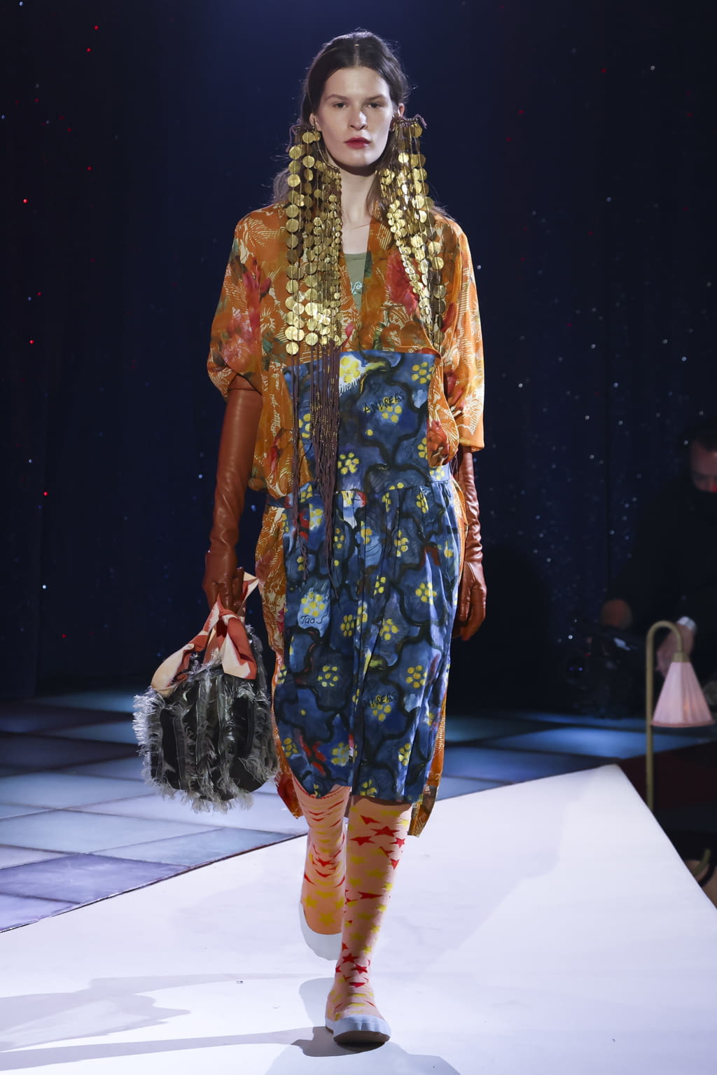Fashion Week Paris Fall/Winter 2022 look 43 de la collection Andreas Kronthaler for Vivienne Westwood womenswear