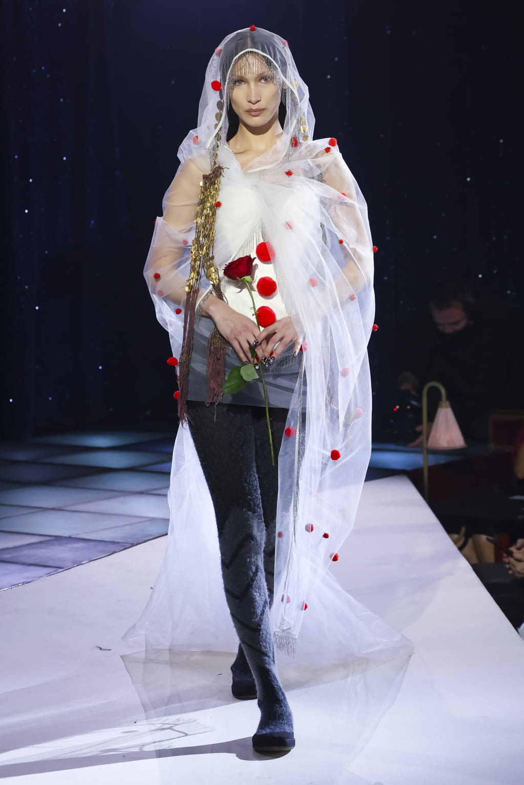 Fashion Week Paris Fall/Winter 2022 look 62 from the Andreas Kronthaler for Vivienne Westwood collection womenswear