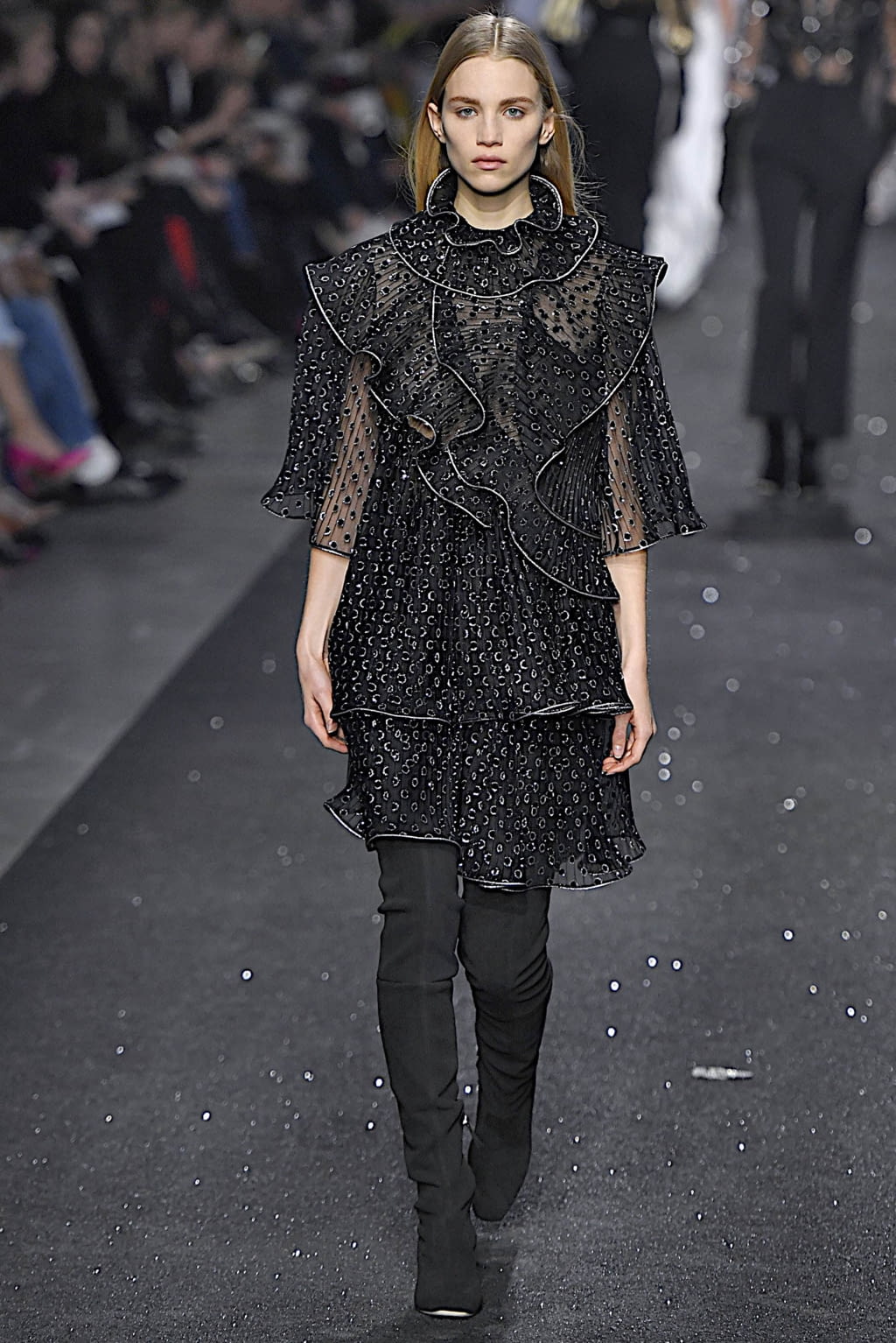 Fashion Week Milan Fall/Winter 2019 look 47 de la collection Alberta Ferretti womenswear