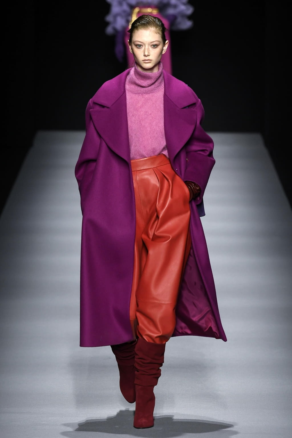 Fashion Week Milan Fall/Winter 2020 look 24 from the Alberta Ferretti collection womenswear