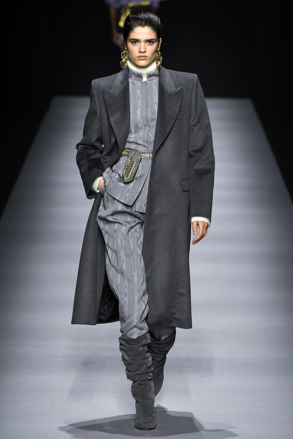 Fashion Week Milan Fall/Winter 2020 look 28 de la collection Alberta Ferretti womenswear