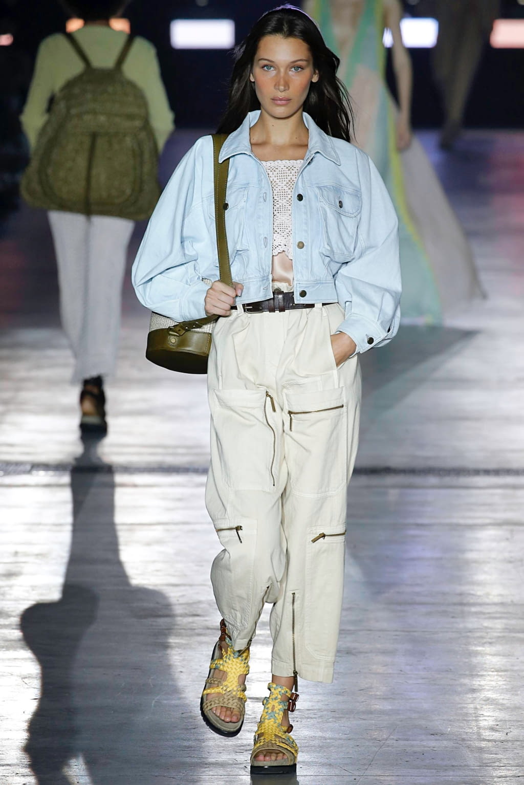 Fashion Week Milan Spring/Summer 2019 look 20 from the Alberta Ferretti collection 女装