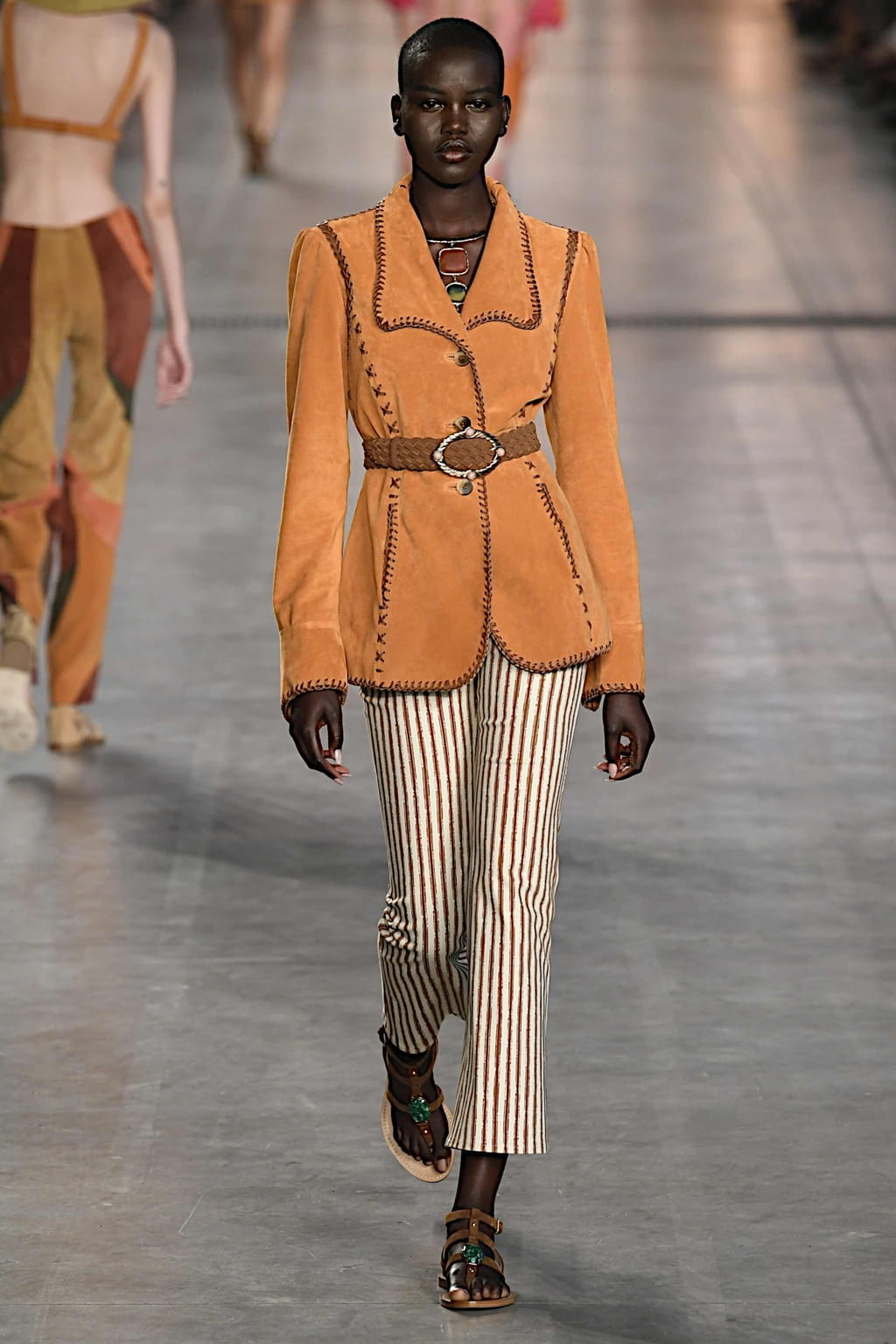 Fashion Week Milan Spring/Summer 2020 look 4 from the Alberta Ferretti collection 女装