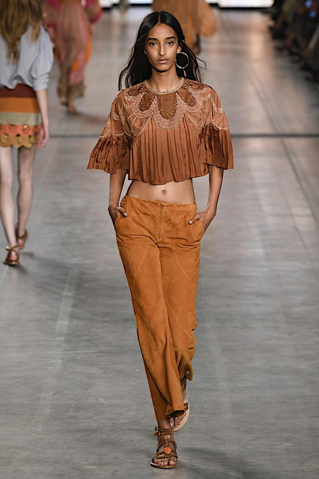 Fashion Week Milan Spring/Summer 2020 look 7 from the Alberta Ferretti collection womenswear