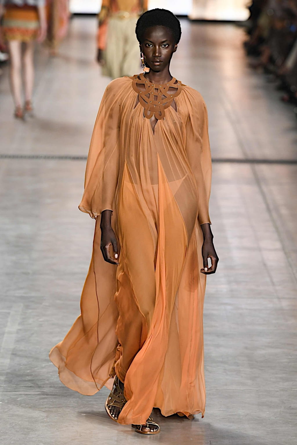 Fashion Week Milan Spring/Summer 2020 look 8 from the Alberta Ferretti collection 女装