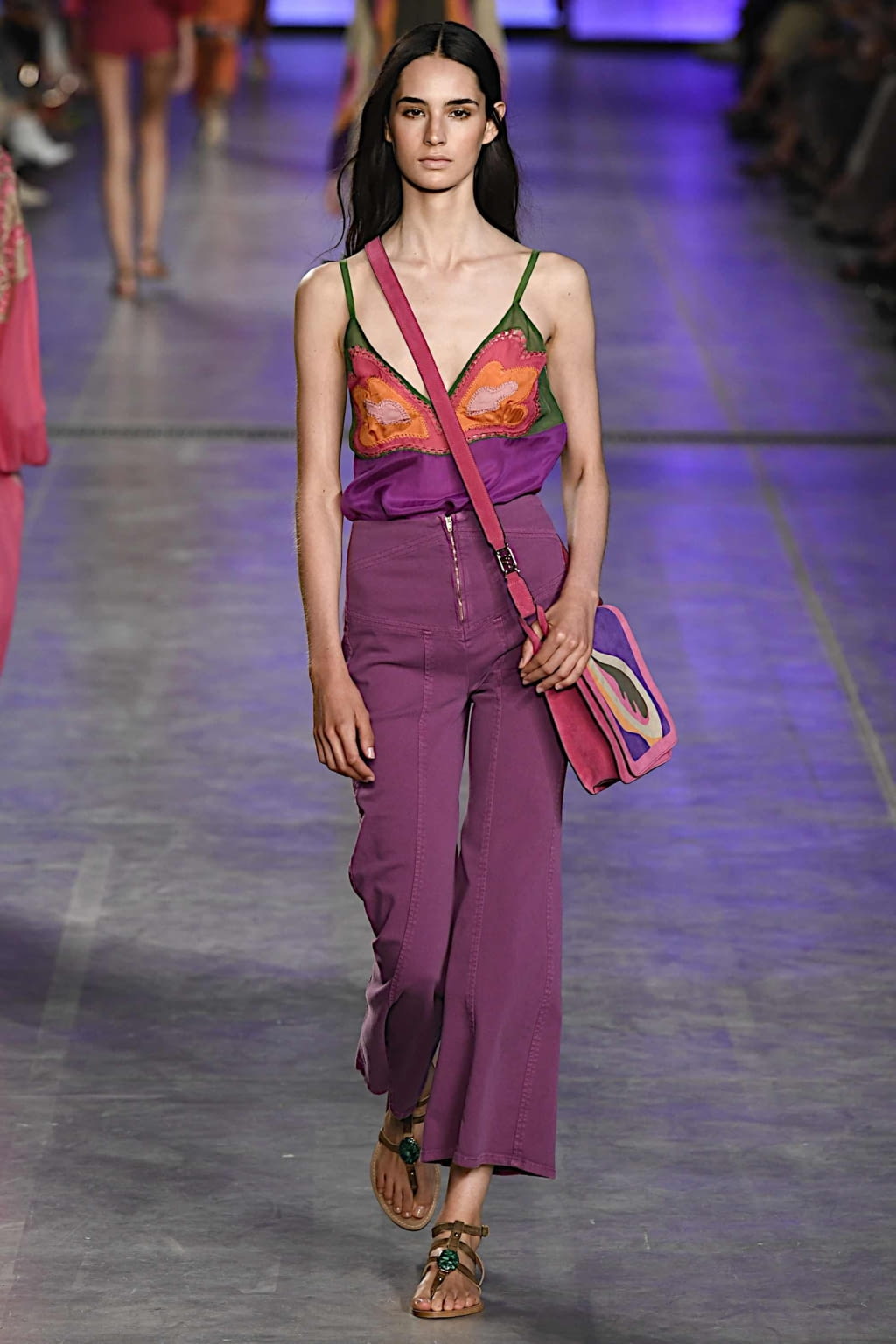 Fashion Week Milan Spring/Summer 2020 look 21 from the Alberta Ferretti collection 女装