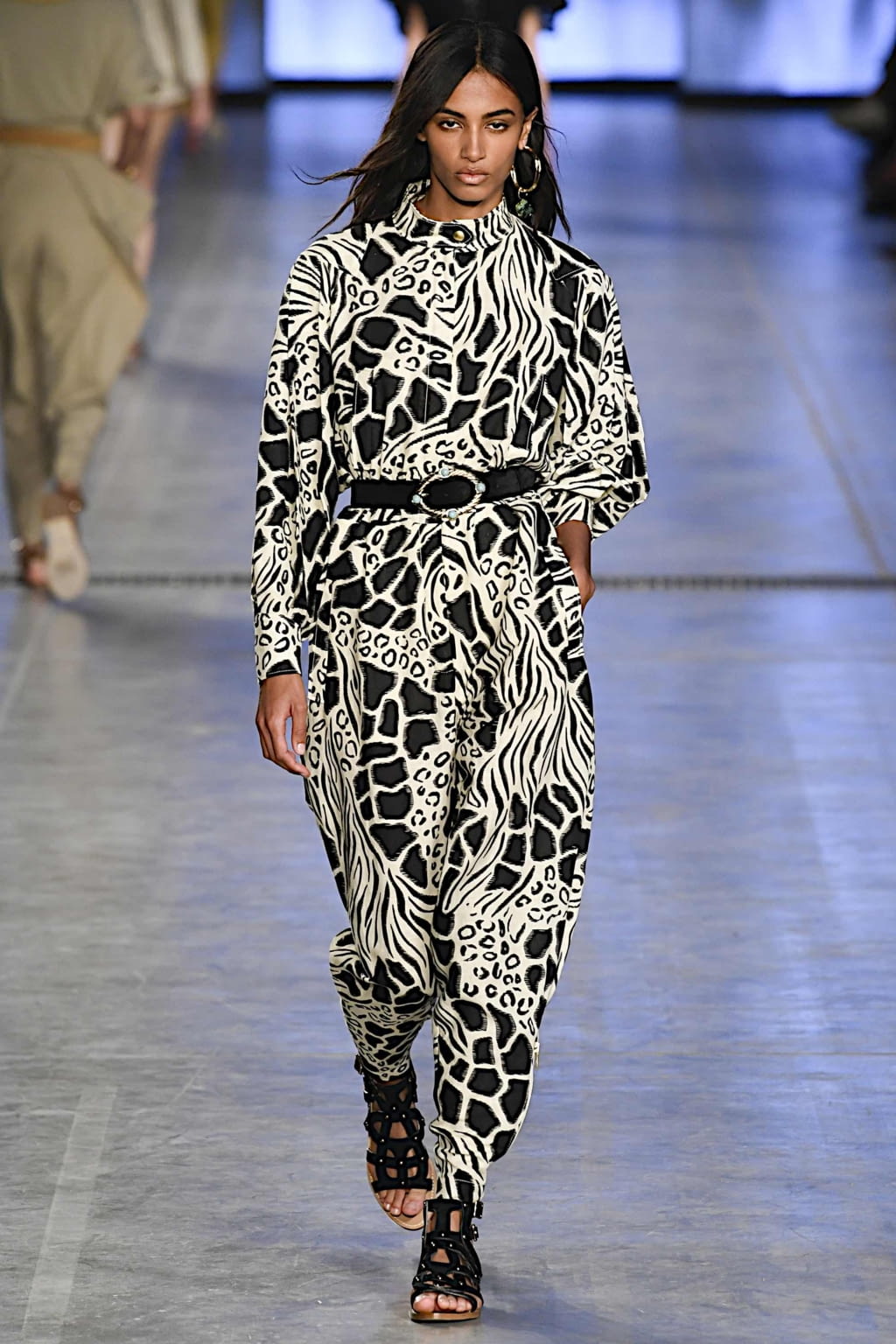 Fashion Week Milan Spring/Summer 2020 look 39 de la collection Alberta Ferretti womenswear