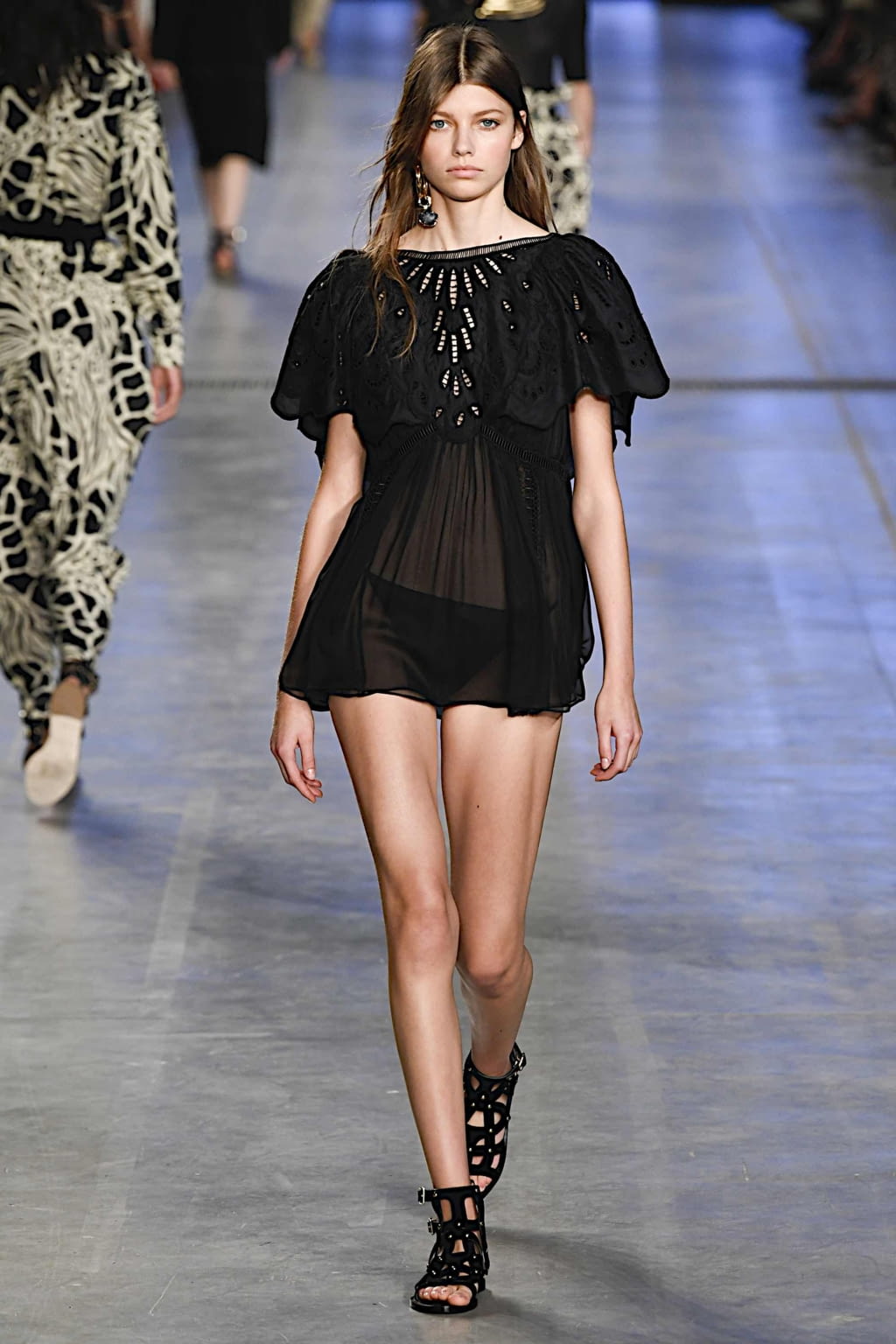 Fashion Week Milan Spring/Summer 2020 look 40 from the Alberta Ferretti collection womenswear
