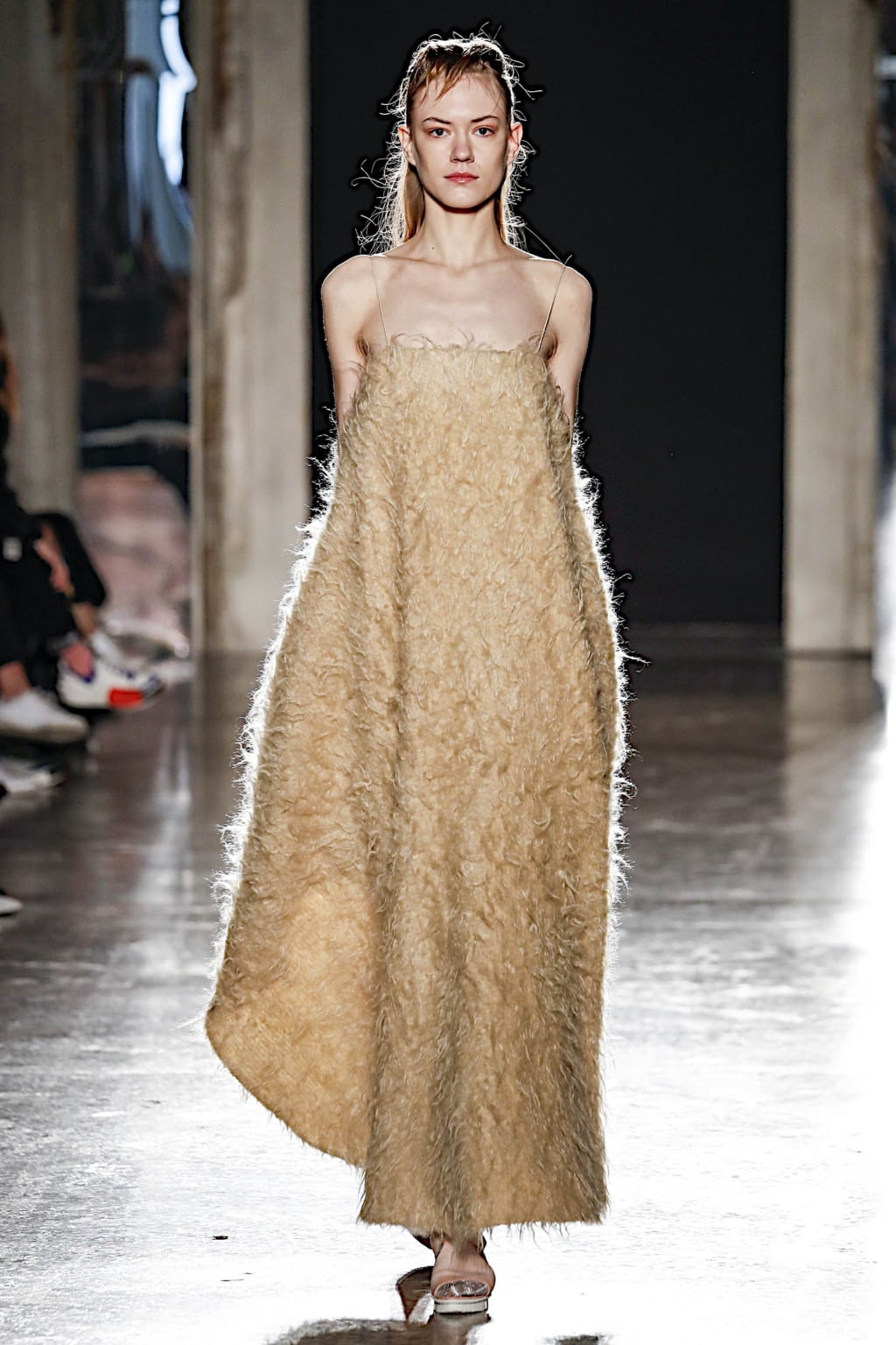 Fashion Week Milan Fall/Winter 2019 look 23 de la collection Alberto Zambelli womenswear