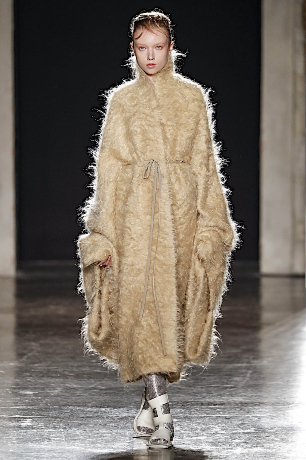 Fashion Week Milan Fall/Winter 2019 look 30 from the Alberto Zambelli collection 女装