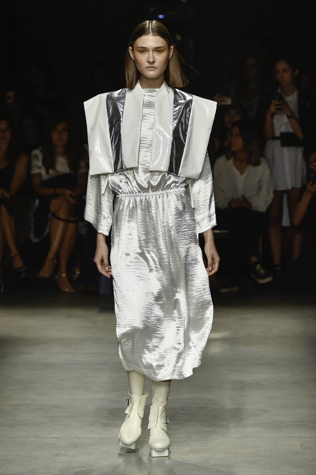 Fashion Week Milan Spring/Summer 2019 look 16 de la collection Alberto Zambelli womenswear