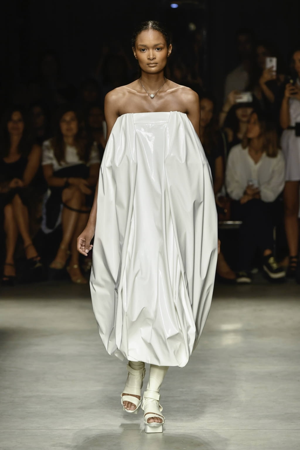 Fashion Week Milan Spring/Summer 2019 look 18 de la collection Alberto Zambelli womenswear