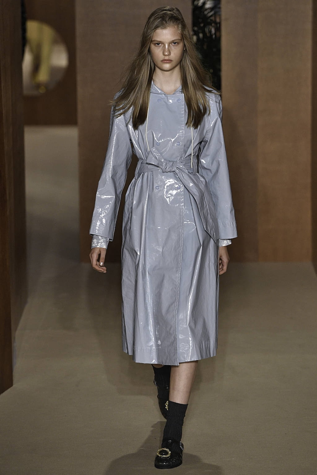 Fashion Week London Spring/Summer 2019 look 10 from the Alexa Chung collection 女装