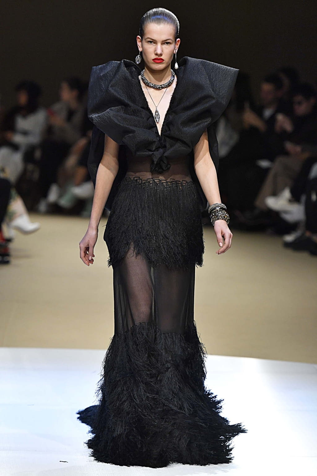 Fashion Week Paris Fall/Winter 2018 look 42 de la collection Alexander McQueen womenswear