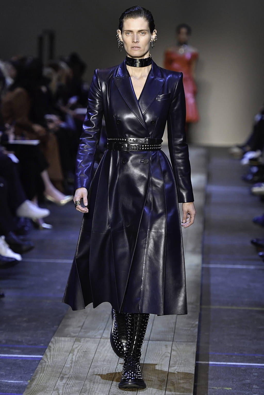 Fashion Week Paris Fall/Winter 2019 look 20 from the Alexander McQueen collection 女装